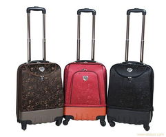 经典之选 探秘 LJ 017 拉杆箱与市场同类箱包